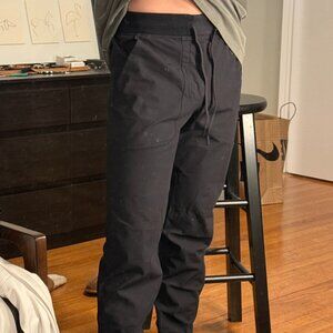 Lululemon / Black / S / Training Pants